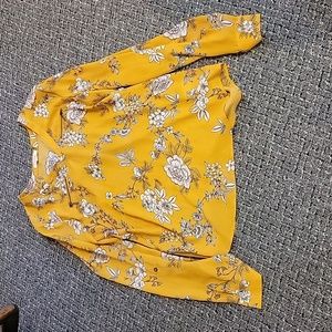 🍍Bundle 3 for 10🍍 Maurices Floral blouse